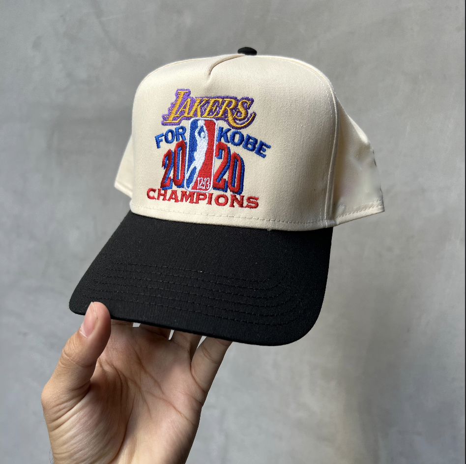 24 Snapback - Black/Cream